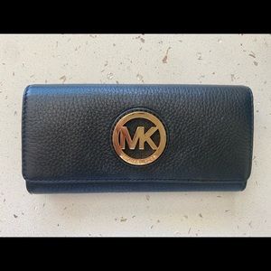 Michael Kors long wallet